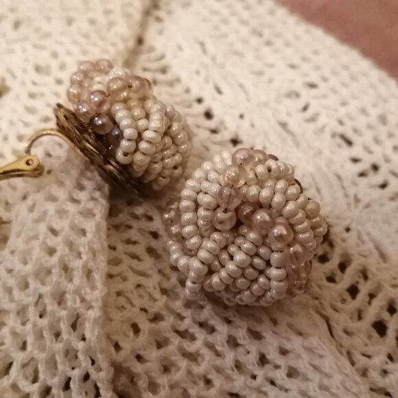 Vintage Signed Miriam Haskell Love Knot Earrings (Clip On/Screw Back) - Picture 8 of 8